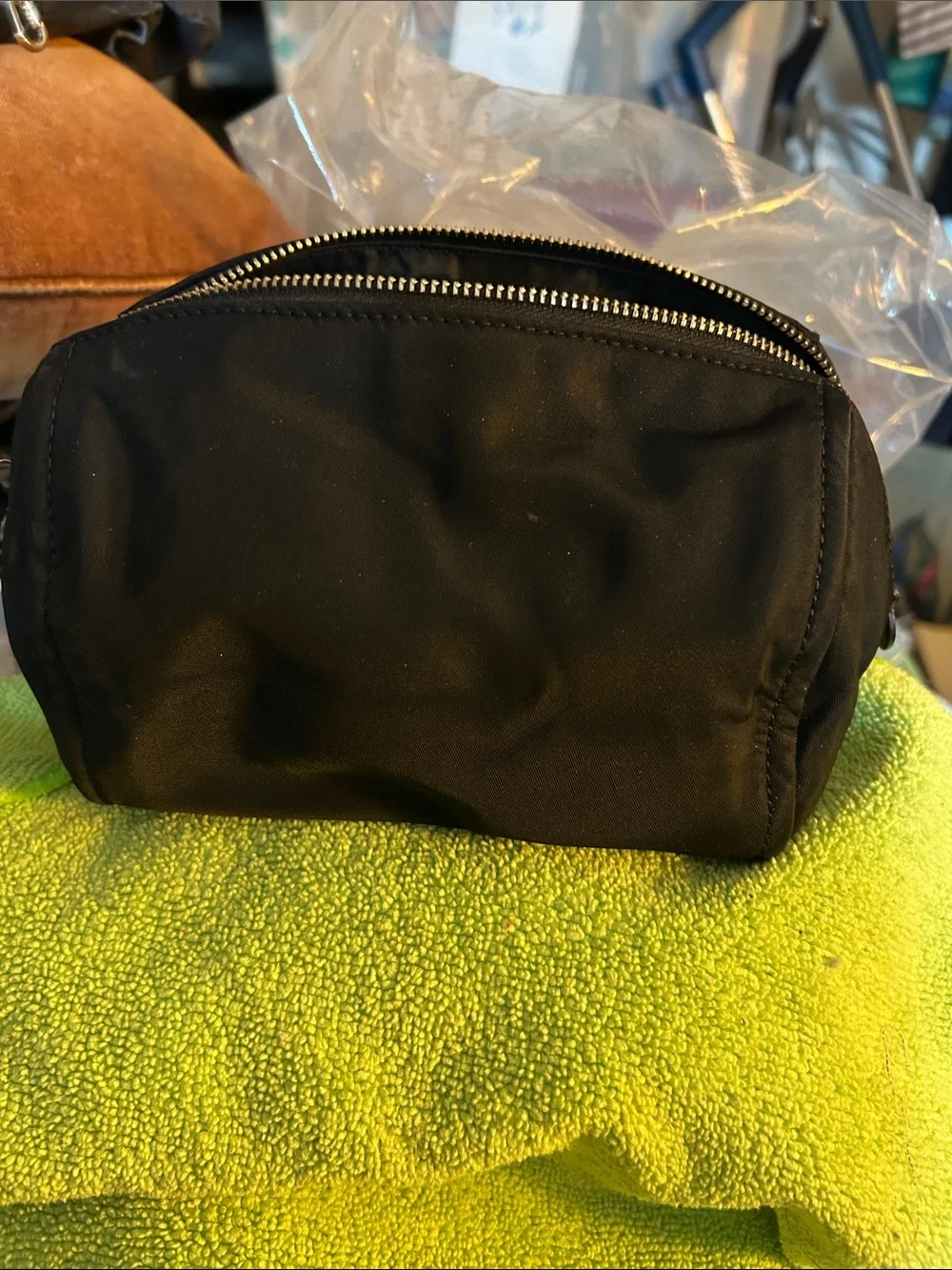 kate spade black nylon zip-top cosmetic pouch
